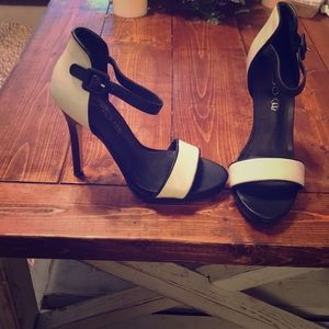 Aldo heel, barely worn size 7.5